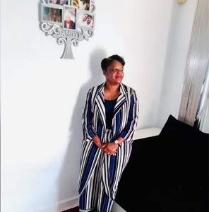 Meet your Posher, Valda